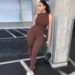 Mono deportivo sin mangas para mujer