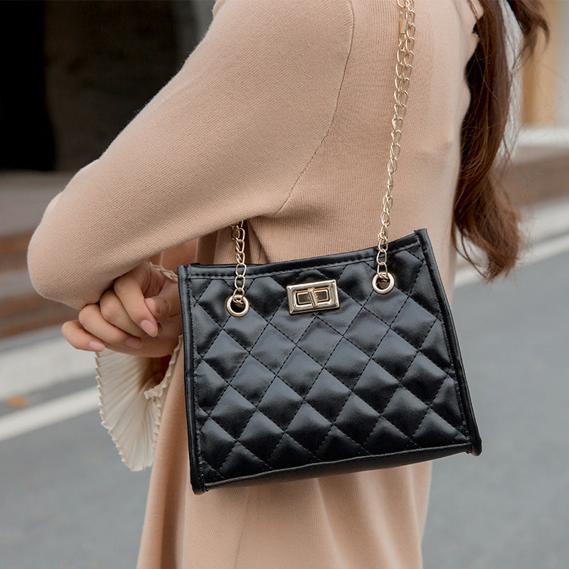 bolso de hombro con cadena